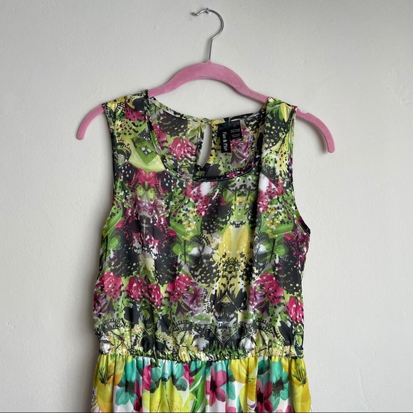 Fun & Flirt / Yellow Floral Maxi Dress - Picture 3 of 9